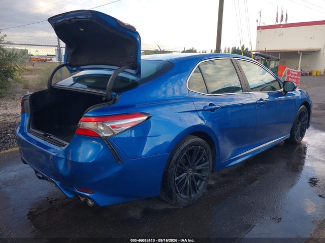 46082410 :رقم المزاد ، 4T1B11HK1JU131784 vin ، 2018 Toyota Camry Se مزاد بيع