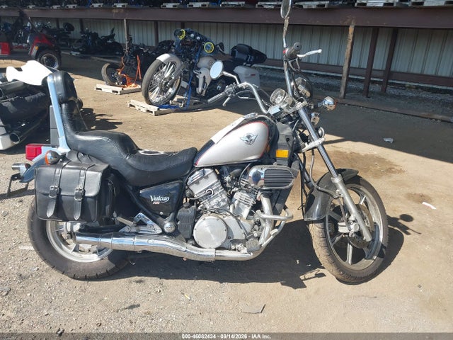 2004 Kawasaki Vn750 მანქანა იყიდება აუქციონზე, vin: JKAVNDA104B550857, აუქციონის ნომერი: 46082434