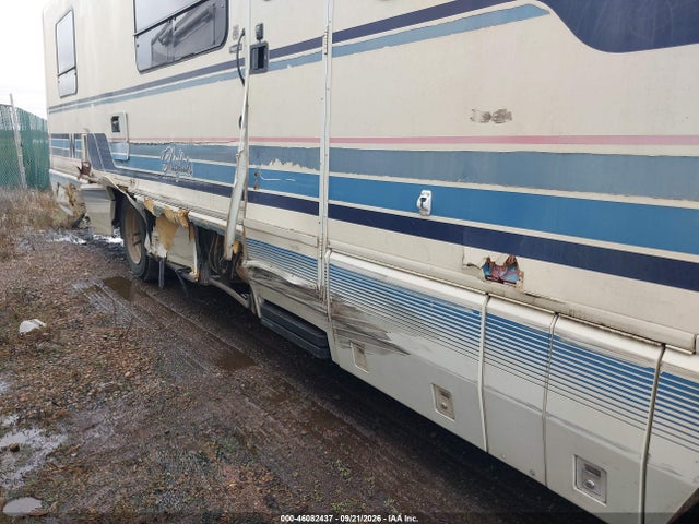 46082437 :رقم المزاد ، 1GBKP37N2N3313794 vin ، 1992 Chevrolet P30 مزاد بيع