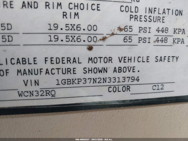 46082437 :رقم المزاد ، 1GBKP37N2N3313794 vin ، 1992 Chevrolet P30 مزاد بيع