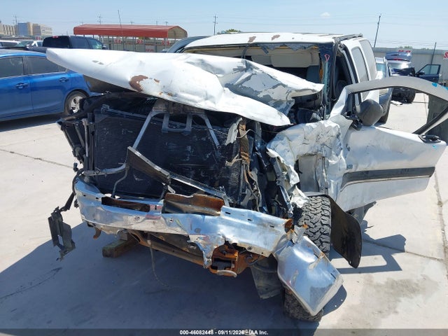 Продаж на аукціоні авто 2001 Chevrolet Suburban 1500 Ls, vin: 3GNEC16T61G107837, номер лоту: 46082448