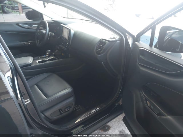 46082536 :رقم المزاد ، 2T2ADCAZ5SC022362 vin ، 2025 Lexus Nx 250 مزاد بيع