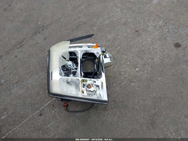 2006 Cadillac Escalade Standard მანქანა იყიდება აუქციონზე, vin: 1GYEK63N06R121846, აუქციონის ნომერი: 46082547