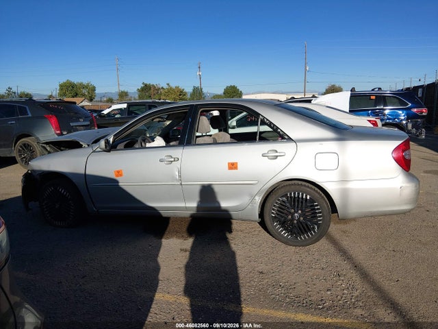 46082560 :رقم المزاد ، 4T1BE30KX4U314679 vin ، 2004 Toyota Camry Le مزاد بيع
