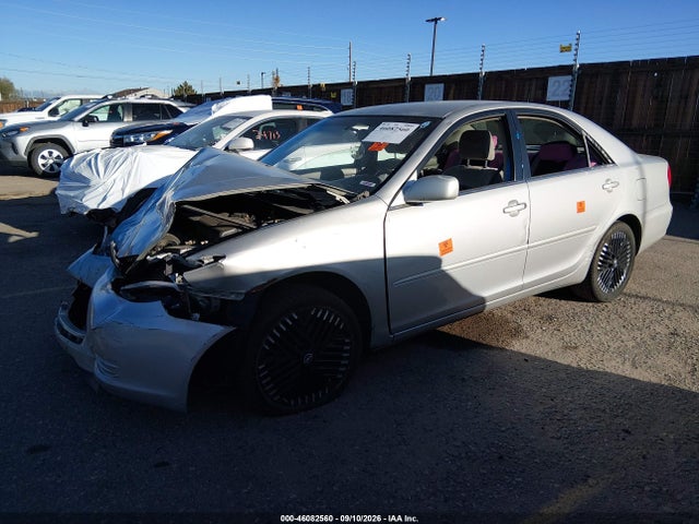 46082560 :رقم المزاد ، 4T1BE30KX4U314679 vin ، 2004 Toyota Camry Le مزاد بيع