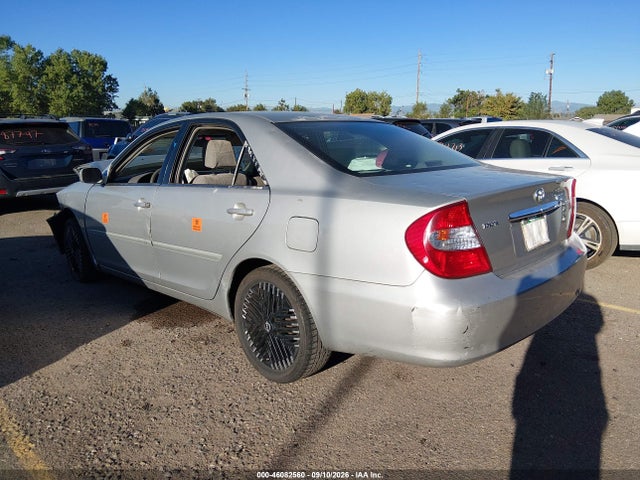 46082560 :رقم المزاد ، 4T1BE30KX4U314679 vin ، 2004 Toyota Camry Le مزاد بيع