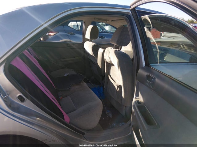 46082560 :رقم المزاد ، 4T1BE30KX4U314679 vin ، 2004 Toyota Camry Le مزاد بيع