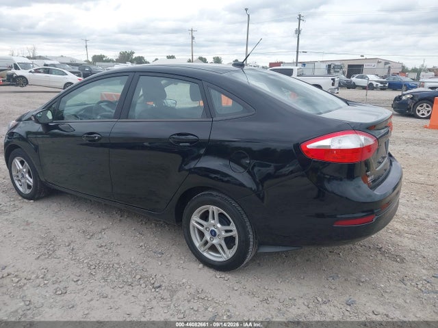 Ford FIESTA SE 2018 3FADP4BJ5JM126191 Image 3