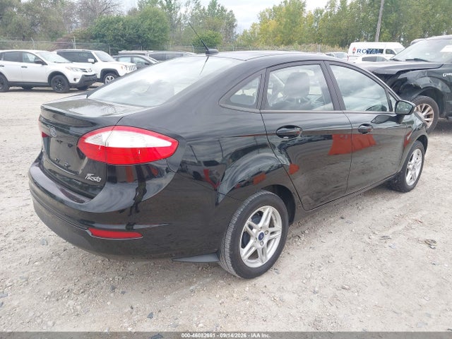 Ford FIESTA SE 2018 3FADP4BJ5JM126191 Image 4