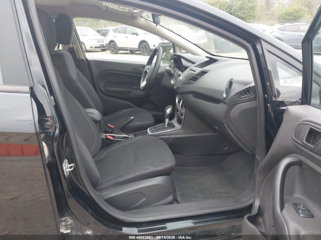 Ford FIESTA SE 2018 3FADP4BJ5JM126191 Image 5