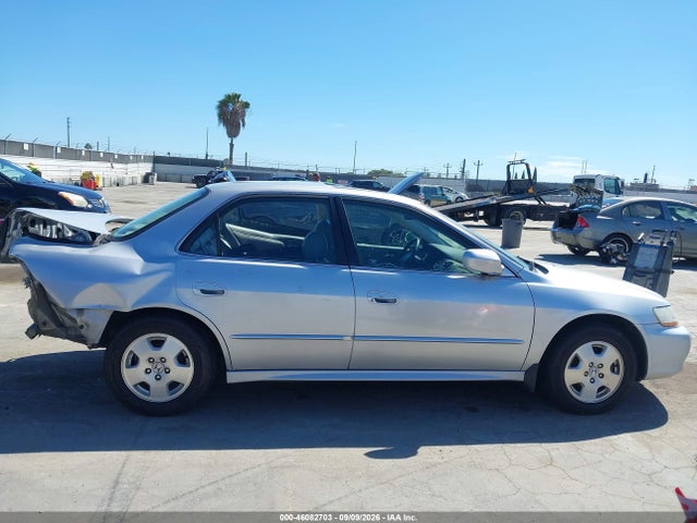 46082703 :رقم المزاد ، 1HGCG16581A030930 vin ، 2001 Honda Accord 3.0 Ex مزاد بيع