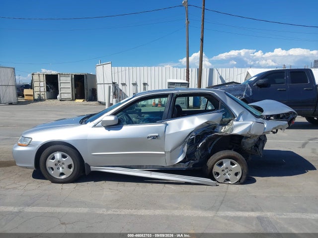46082703 :رقم المزاد ، 1HGCG16581A030930 vin ، 2001 Honda Accord 3.0 Ex مزاد بيع