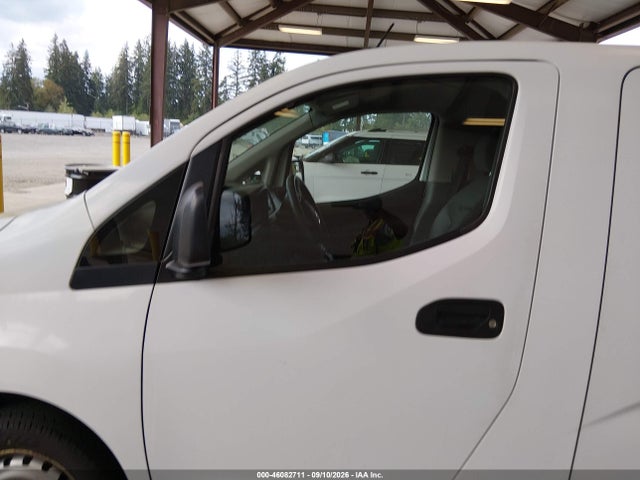 Продажа на аукционе авто 2015 Nissan Nv200 Sv, vin: 3N6CM0KN7FK691195, номер лота: 46082711