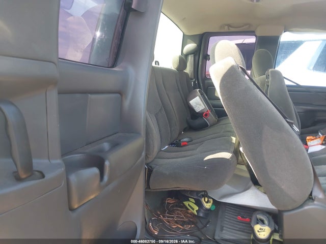 2004 Chevrolet Silverado 1500 Ls მანქანა იყიდება აუქციონზე, vin: 2GCEC19V241175085, აუქციონის ნომერი: 46082750