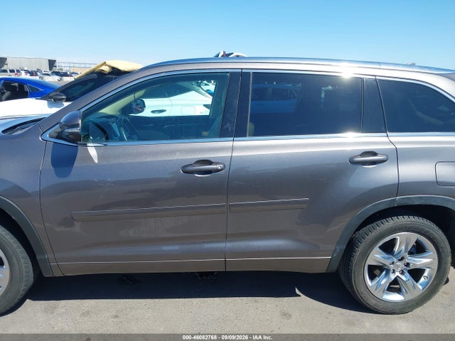 Toyota Highlander Limited V6 2015 5TDYKRFH3FS106253 Image 15
