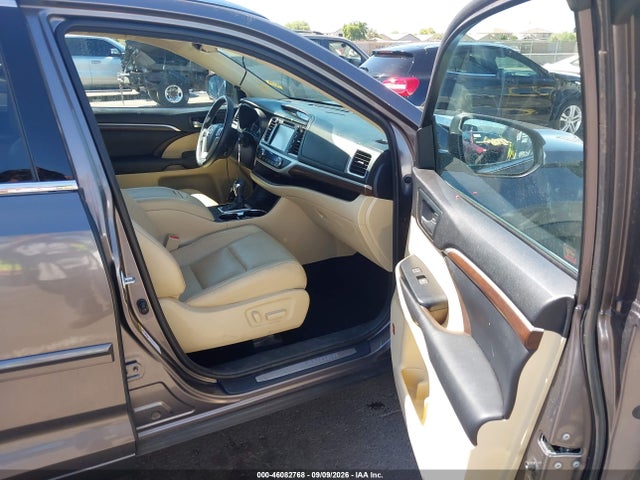 Toyota Highlander Limited V6 2015 5TDYKRFH3FS106253 Image 5
