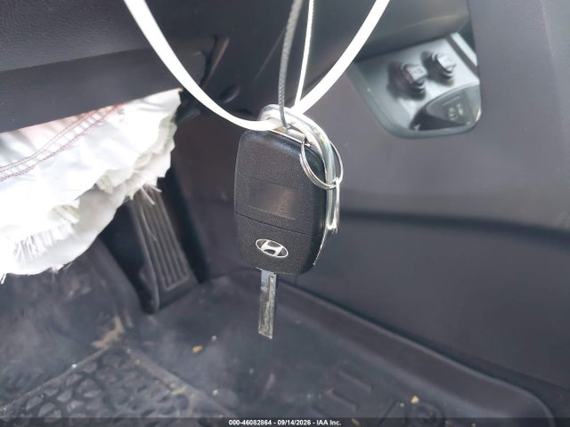 Продаж на аукціоні авто 2017 Hyundai Santa Fe Sport 2.4l, vin: 5XYZT3LB2HG490394, номер лоту: 46082864