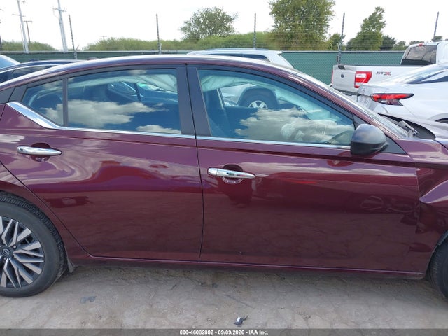 1N4BL4DV4SN411796 Nissan Altima Sv Fwd
