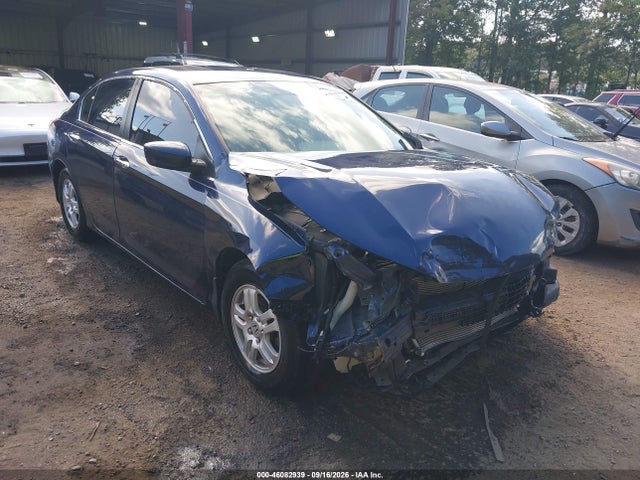 46082939 :رقم المزاد ، 1HGCR2F38FA200208 vin ، 2015 Honda Accord Lx مزاد بيع