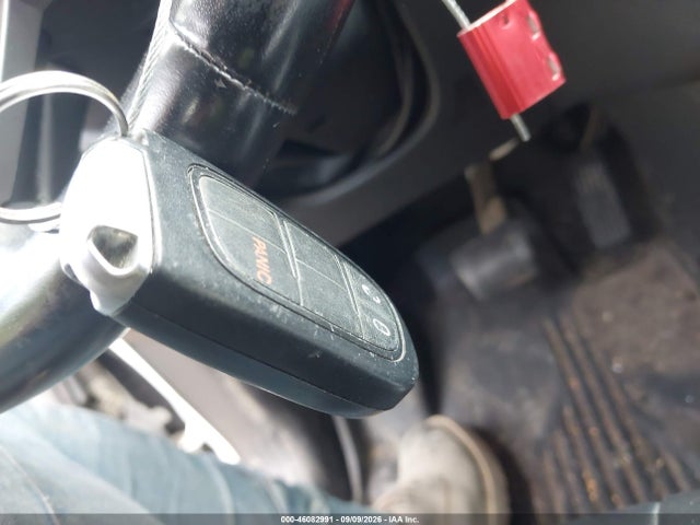 46082991 :رقم المزاد ، 1C4PJMLB4KD398390 vin ، 2019 Jeep Cherokee Latitude Plus 4x4 مزاد بيع