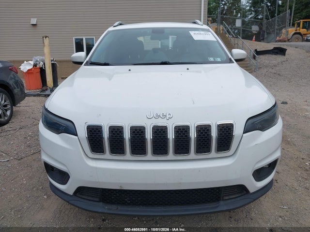 46082991 :رقم المزاد ، 1C4PJMLB4KD398390 vin ، 2019 Jeep Cherokee Latitude Plus 4x4 مزاد بيع