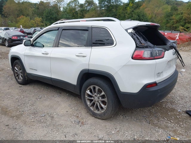 46082991 :رقم المزاد ، 1C4PJMLB4KD398390 vin ، 2019 Jeep Cherokee Latitude Plus 4x4 مزاد بيع