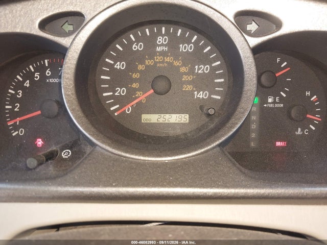 46082993 :رقم المزاد ، JTEGF21A520031498 vin ، 2002 Toyota Highlander V6 مزاد بيع