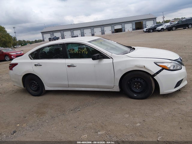 46082996 :رقم المزاد ، 1N4AL3AP1JC161682 vin ، 2018 Nissan Altima 2.5 S مزاد بيع