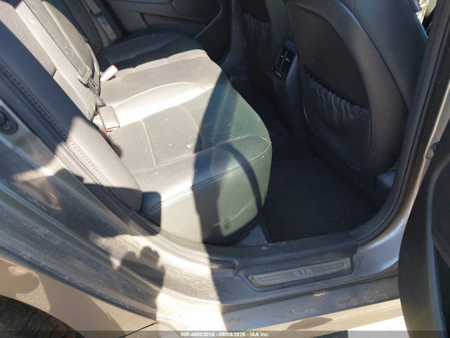 46083016 :رقم المزاد ، 5XXGR4A62FG403306 vin ، 2015 Kia Optima Sx Turbo مزاد بيع