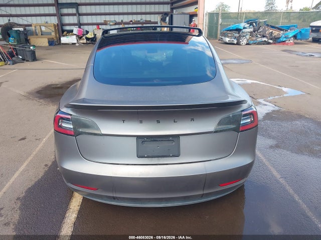 Tesla Model 3 Standard Range Plus Rear-wheel Drive 2021 5YJ3E1EA3MF052221 Image 17