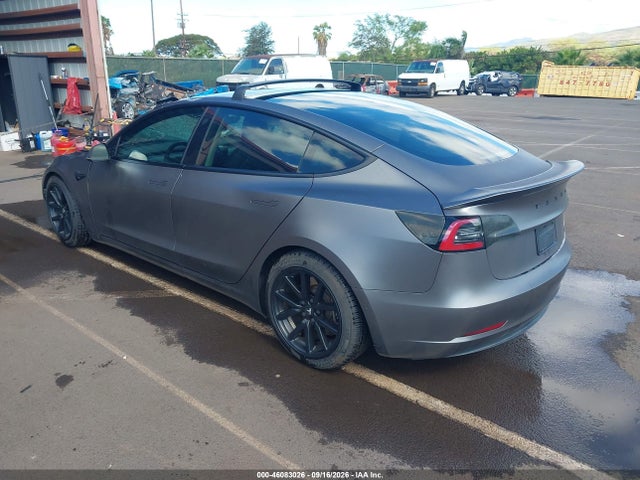 Tesla Model 3 Standard Range Plus Rear-wheel Drive 2021 5YJ3E1EA3MF052221 Image 3