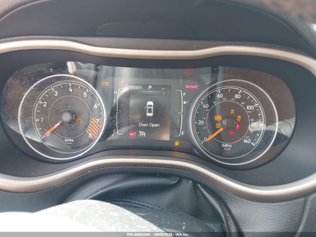 46083068 :رقم المزاد ، 1C4PJLCS3FW712339 vin ، 2015 Jeep Cherokee Latitude مزاد بيع