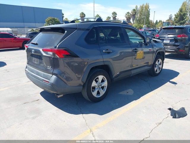 2T3RWRFVXKW046303 Toyota Rav4 Hybrid Xle
