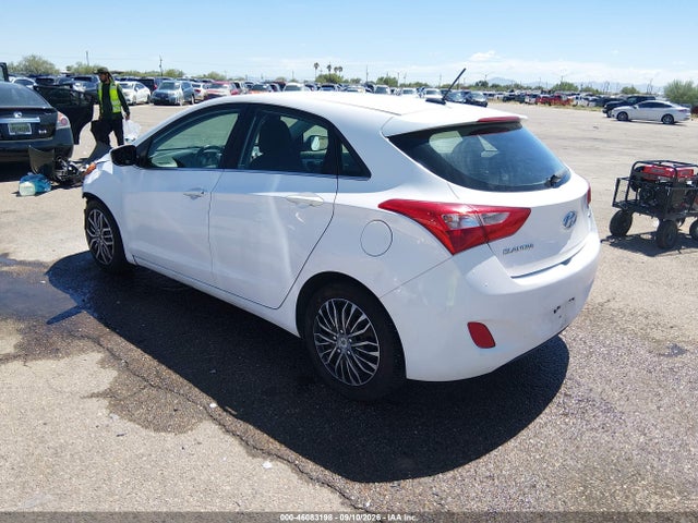 KMHD35LH1GU252166 Hyundai ELANTRA GT