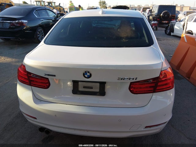 46083288 :رقم المزاد ، WBA3B5G58FNS19447 vin ، 2015 Bmw 328i Xdrive مزاد بيع