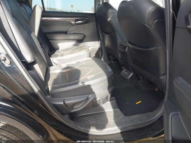 2021 Toyota Highlander Limited მანქანა იყიდება აუქციონზე, vin: 5TDYZRAH3MS034695, აუქციონის ნომერი: 46083324