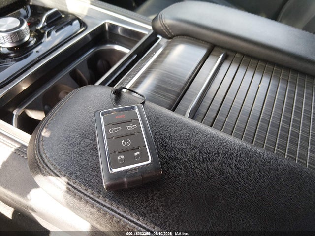 2024 Jeep Wagoneer L Series Iii 4x4 მანქანა იყიდება აუქციონზე, vin: 1C4SJSDPXRS105364, აუქციონის ნომერი: 46083359