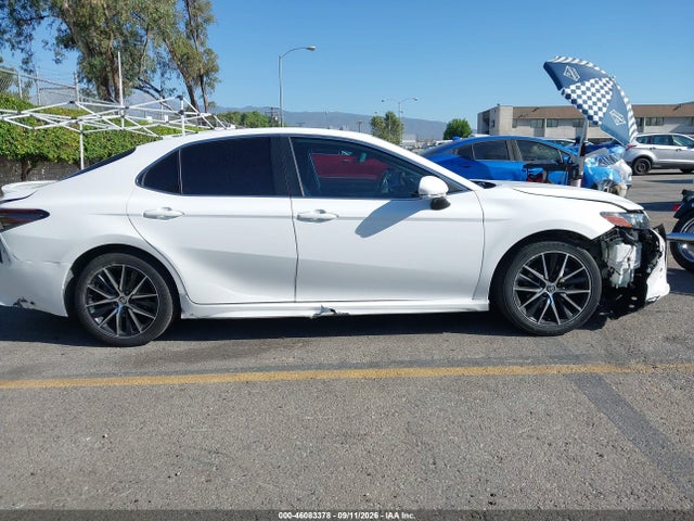 Продажа на аукционе авто 2021 Toyota Camry Se, vin: 4T1T11AK3MU533843, номер лота: 46083378