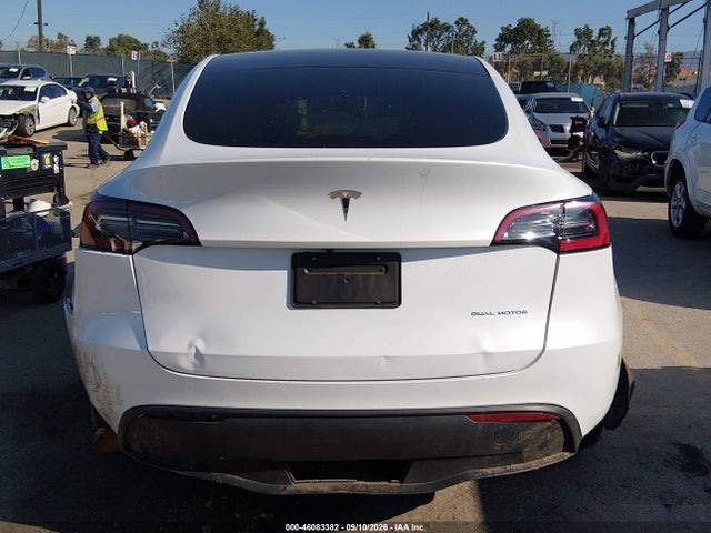 2023 Tesla Model Y Awd/long Range Dual Motor All-wheel Drive მანქანა იყიდება აუქციონზე, vin: 7SAYGDEE6PA030786, აუქციონის ნომერი: 46083382