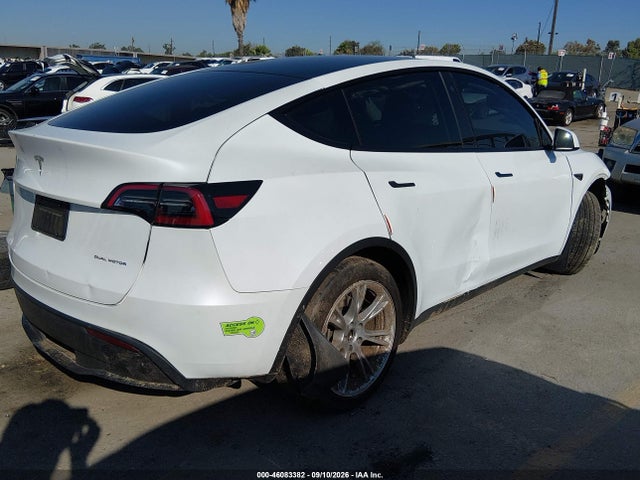 2023 Tesla Model Y Awd/long Range Dual Motor All-wheel Drive მანქანა იყიდება აუქციონზე, vin: 7SAYGDEE6PA030786, აუქციონის ნომერი: 46083382