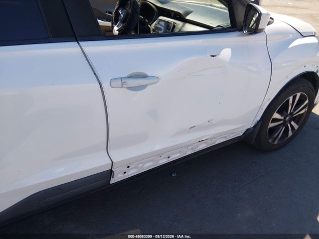 Продажа на аукционе авто 2018 Nissan Kicks Sv, vin: 3N1CP5CU5JL527964, номер лота: 46083399