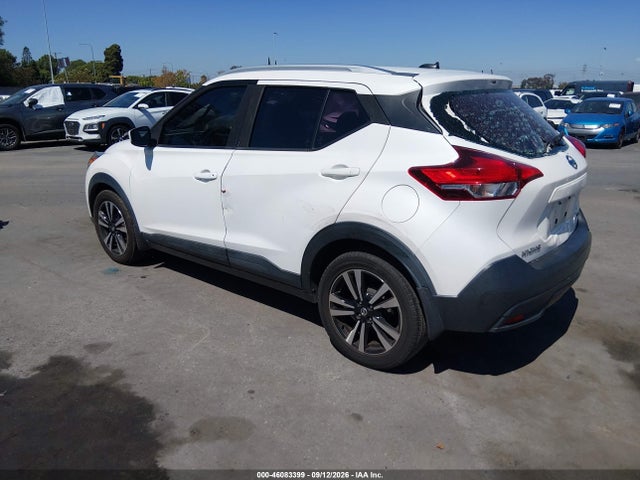 Продажа на аукционе авто 2018 Nissan Kicks Sv, vin: 3N1CP5CU5JL527964, номер лота: 46083399