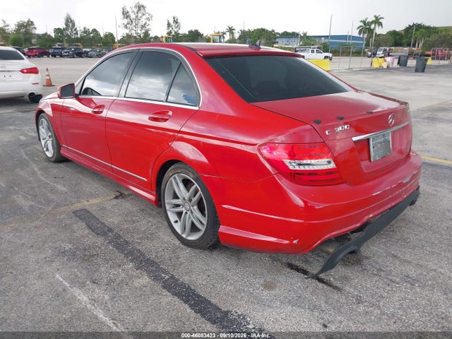 46083423 :رقم المزاد ، WDDGF8BB1CR204306 vin ، 2012 Mercedes-benz C 300 Luxury 4matic/sport 4matic مزاد بيع