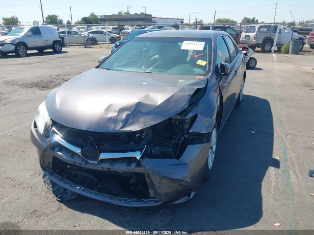 Toyota CAMRY LE 2015 4T1BF1FK0FU947882 Image 2