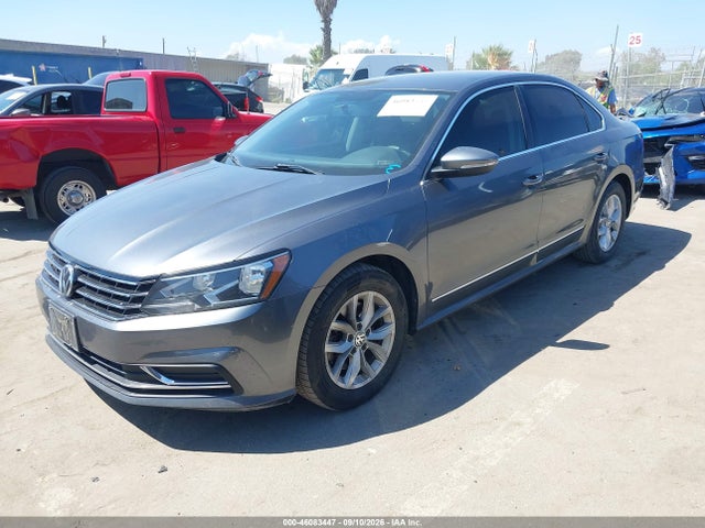 2016 Volkswagen Passat 1.8t S მანქანა იყიდება აუქციონზე, vin: 1VWAT7A35GC036673, აუქციონის ნომერი: 46083447