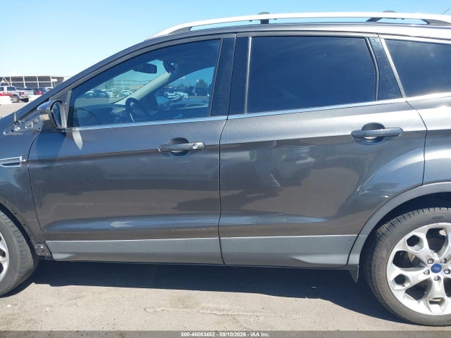 46083452 :رقم المزاد ، 1FMCU0J92FUA25736 vin ، 2015 Ford Escape Titanium مزاد بيع