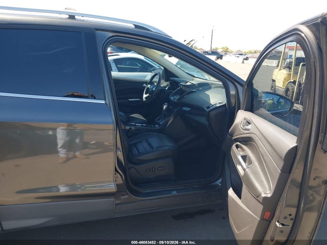 46083452 :رقم المزاد ، 1FMCU0J92FUA25736 vin ، 2015 Ford Escape Titanium مزاد بيع