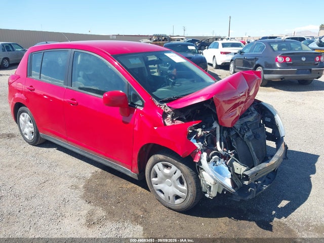 46083493 :رقم المزاد ، 3N1BC1CP3AL458234 vin ، 2010 Nissan Versa 1.8s مزاد بيع