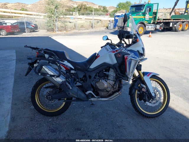 46083498 :رقم المزاد ، JH2SD04G2HK000335 vin ، 2017 Honda Crf1000 مزاد بيع
