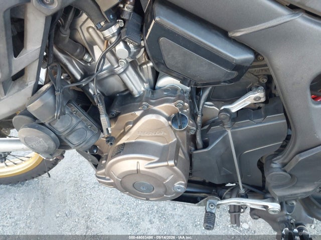 46083498 :رقم المزاد ، JH2SD04G2HK000335 vin ، 2017 Honda Crf1000 مزاد بيع